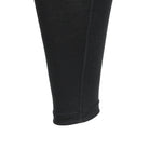 תקריב תפר צד ואזור הרגל התחתונה של גטקס Wilderness Wear Light Merino, מכנס שכבה תחתונה לסקי וספורט חורף
